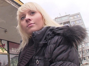 Natural Czech blonde is paid cash for BJ